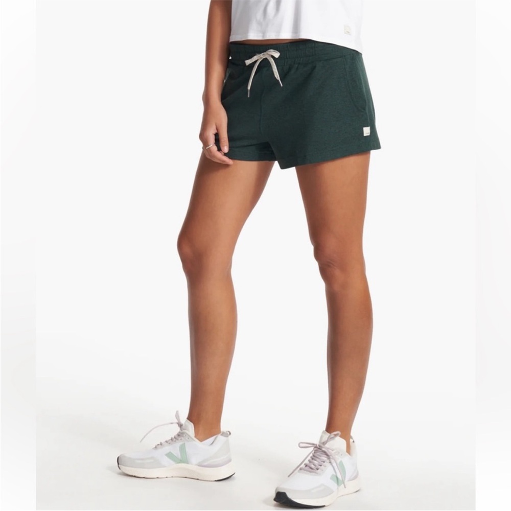Vuori Halo Performance Short - green